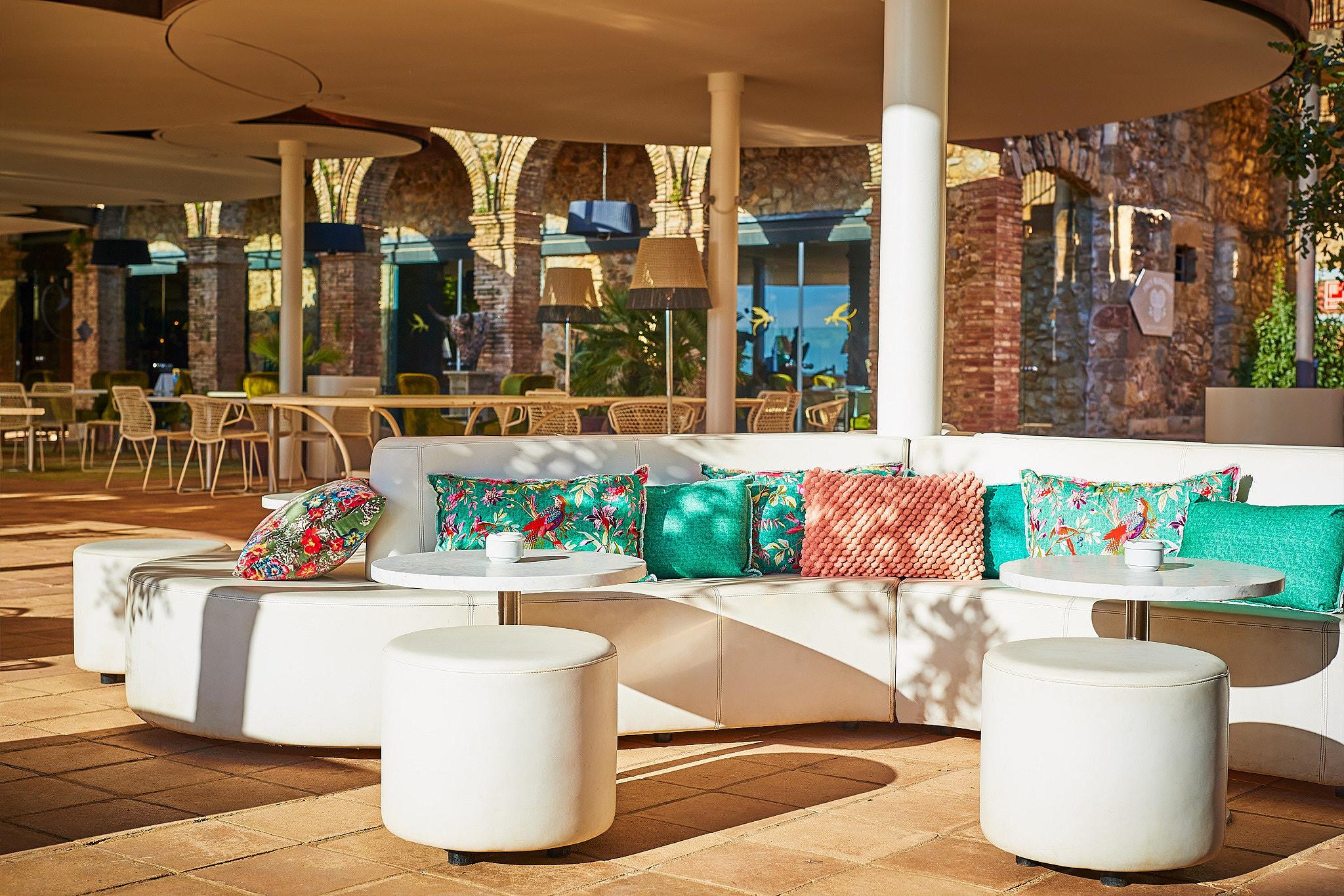 Hotel Castell D'Emporda La Bisbal d'Emporda Exterior photo